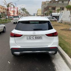 مێرسێدس بێنز GLA